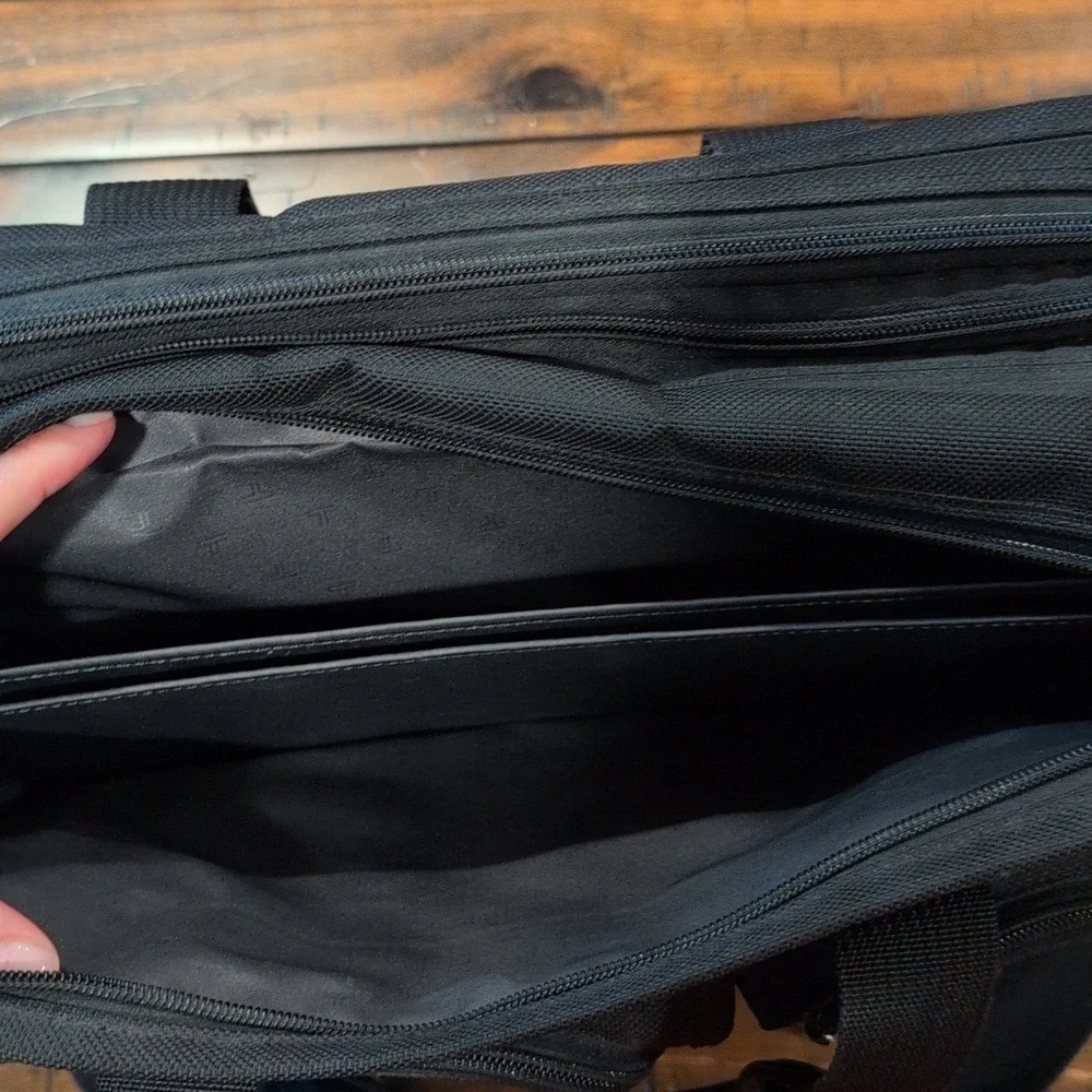Tumi T-pass Expandable Laptop Briefcase Shoulder Crossbody